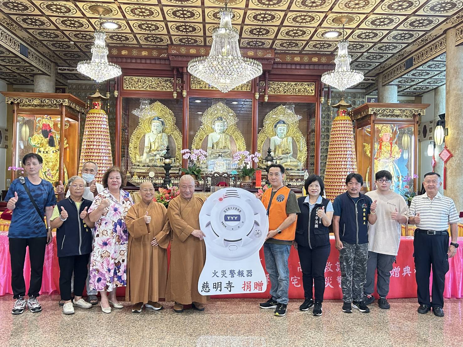 捐贈高階救護器材與警報器　慈明寺守護南區力挺第一線