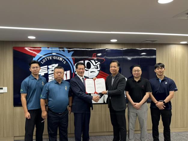 臺南推動臺韓棒球交流　與樂天球團簽訂亞太棒球訓練中心...