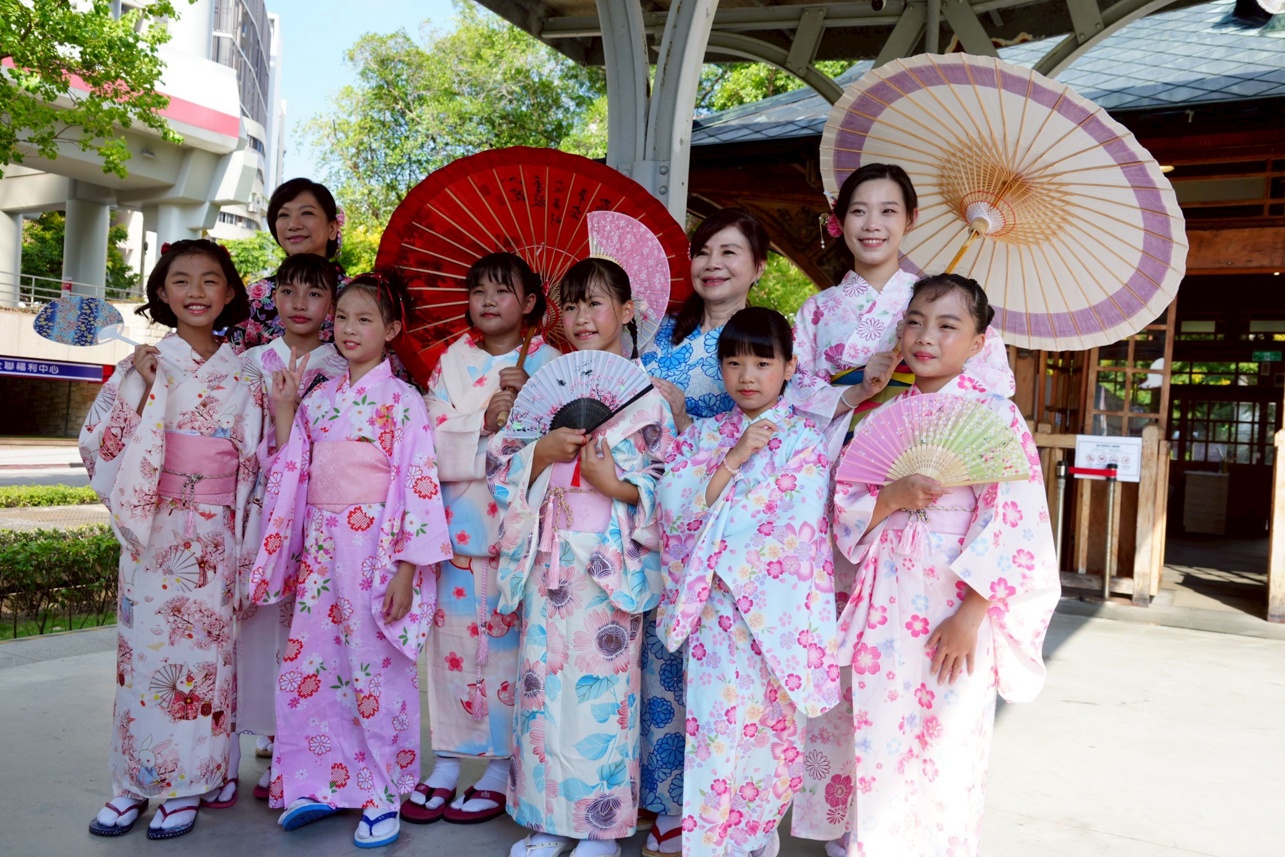 花浴衣演繹北投魅力  為2025臺北溫泉季提前暖身登場...