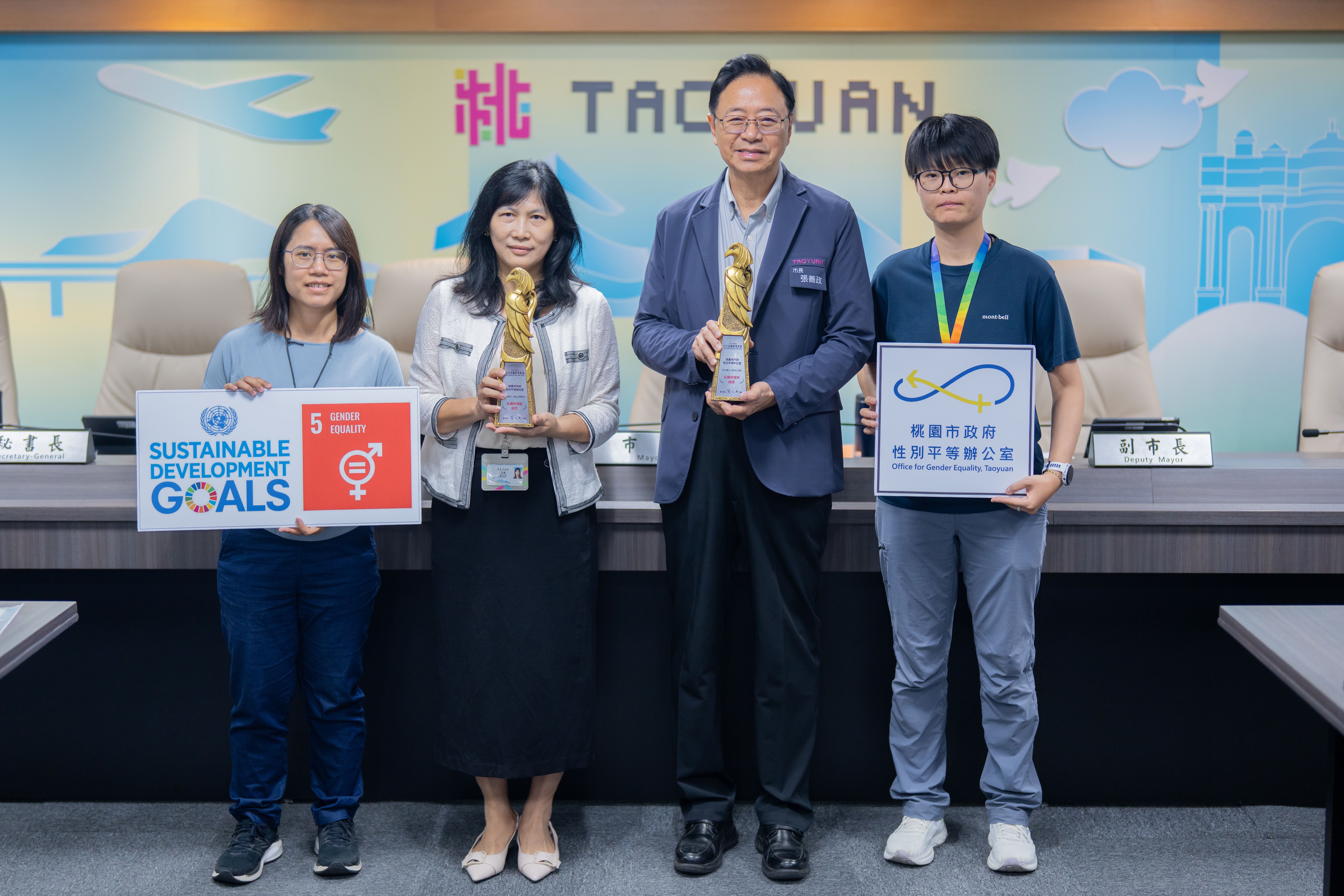 桃園《彩虹之路》與《與土地對話》勇奪永續微電影銀獎...