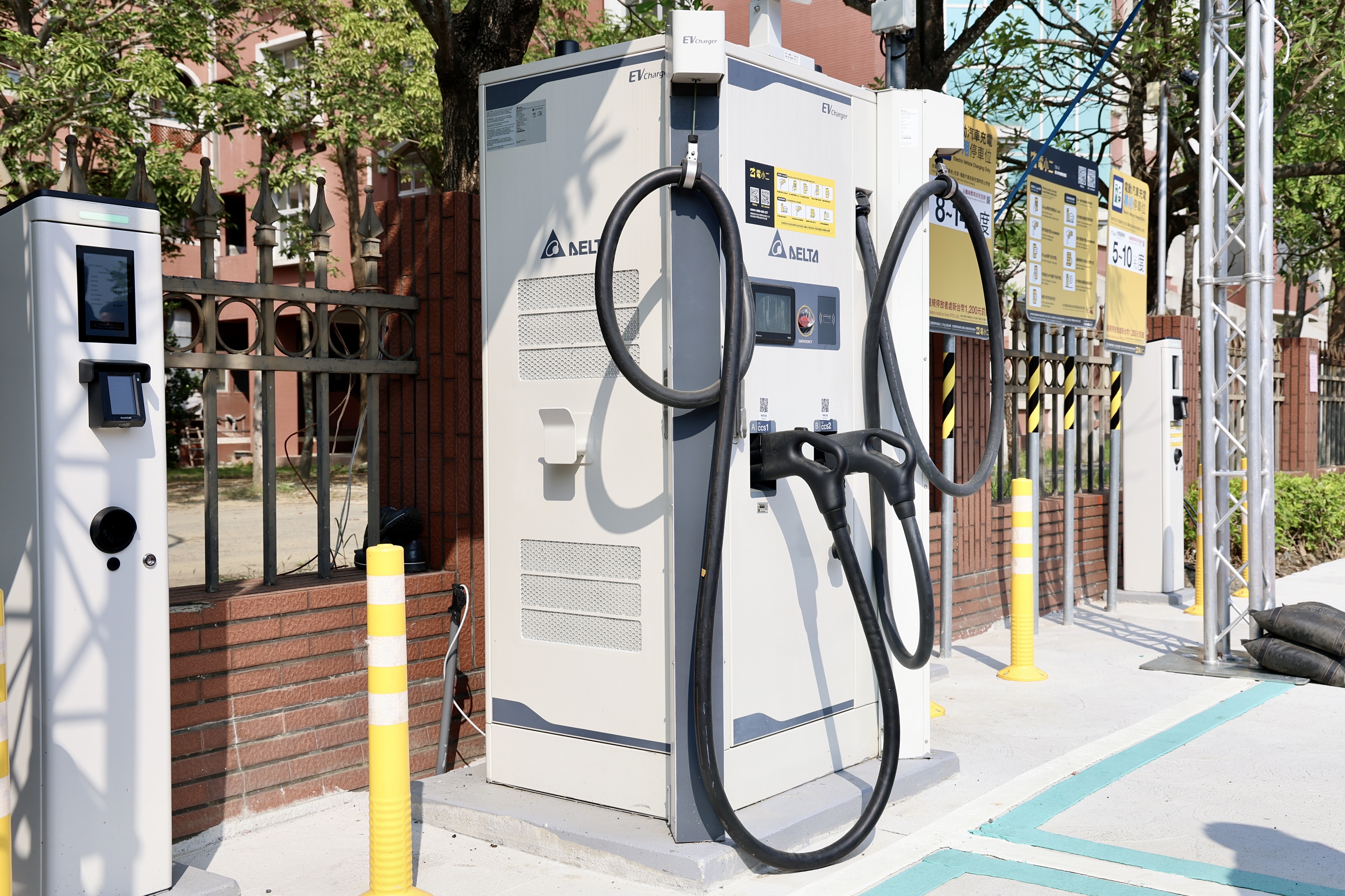 曾文園區電動車充電站啟用　打造電動車友善城市...