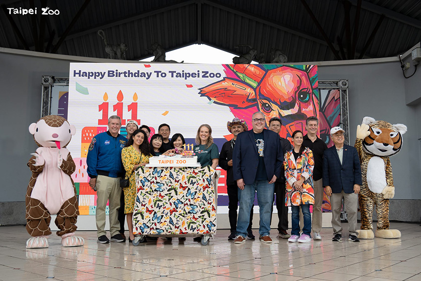 台北市立動物園建園111周年  台北、休士頓姊妹市雙園壁畫...