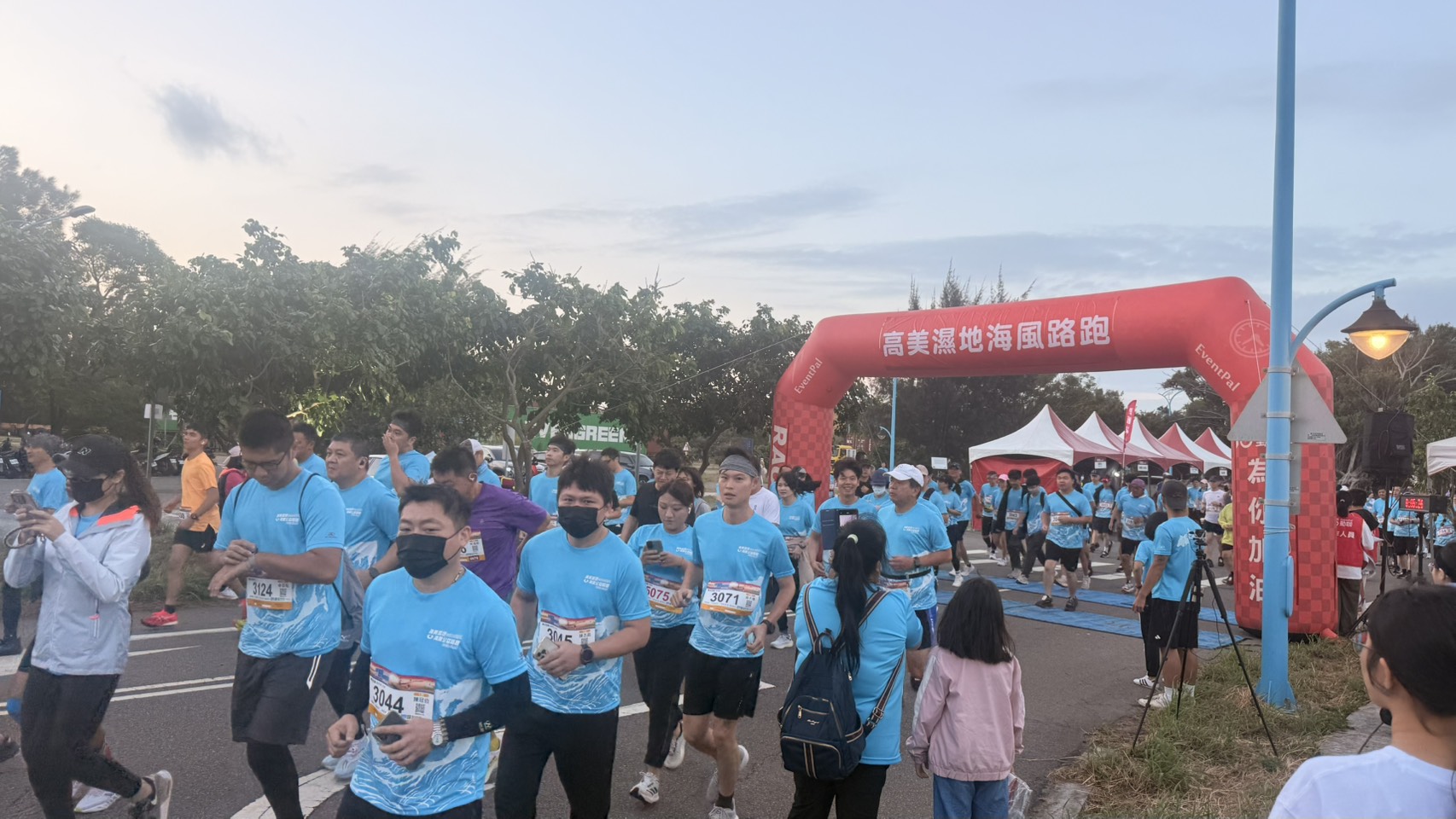 療癒系「褲褲兔」與自然系「海風公益」雙路跑台中齊發　3000名跑友全力啟動正能量 