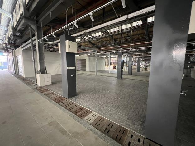 麻豆市五市場改善完工 市府協助麻豆市四市場攤商搬遷打造...