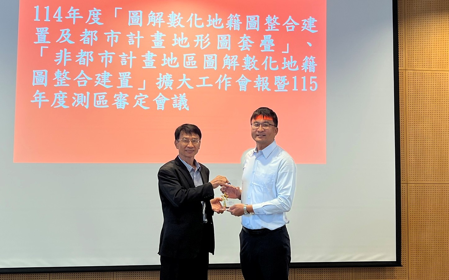 連9年獲內政部評比優等  中市圖籍數化整合屢創高光...