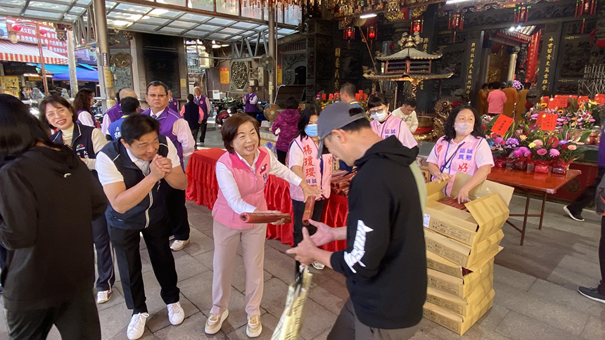 立委楊瓊瓔大雅發送2026水果月曆  掀搶領潮...