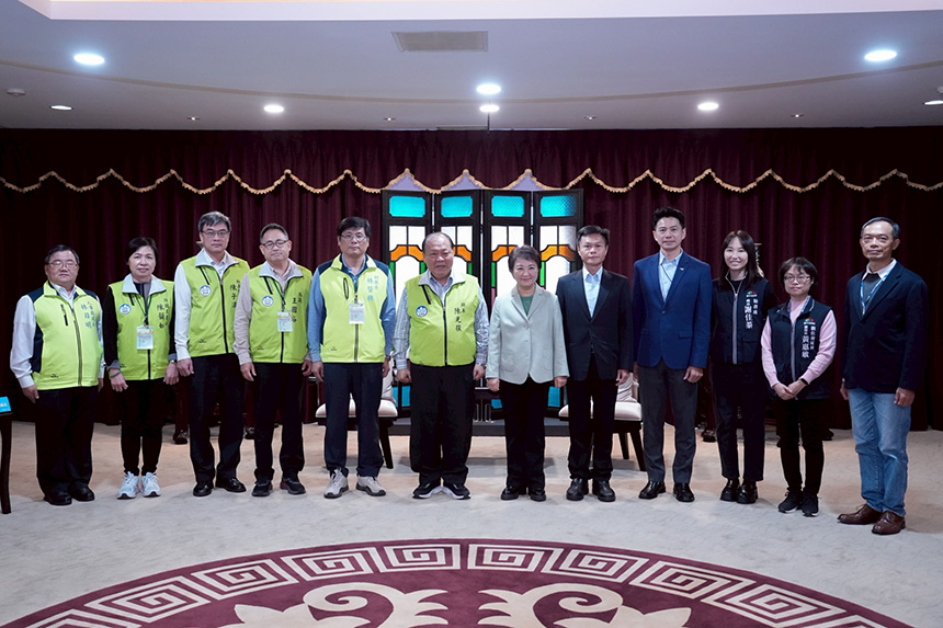 澎湖縣長率團訪台中  市長分享數位與智慧治理經驗...