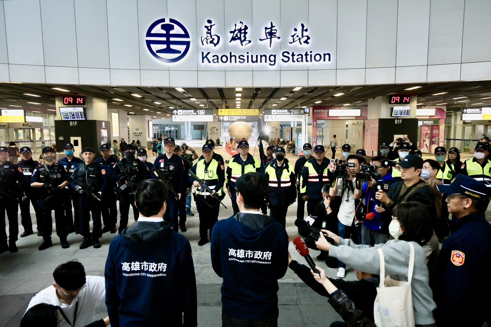 啟動最高等級維安工作　陳其邁視察高雄車站整備：強化警力維安　確保民眾安全為要務