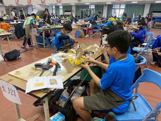 培養學生問題解決力 臺南科技教育創意實作競賽近200名學生...