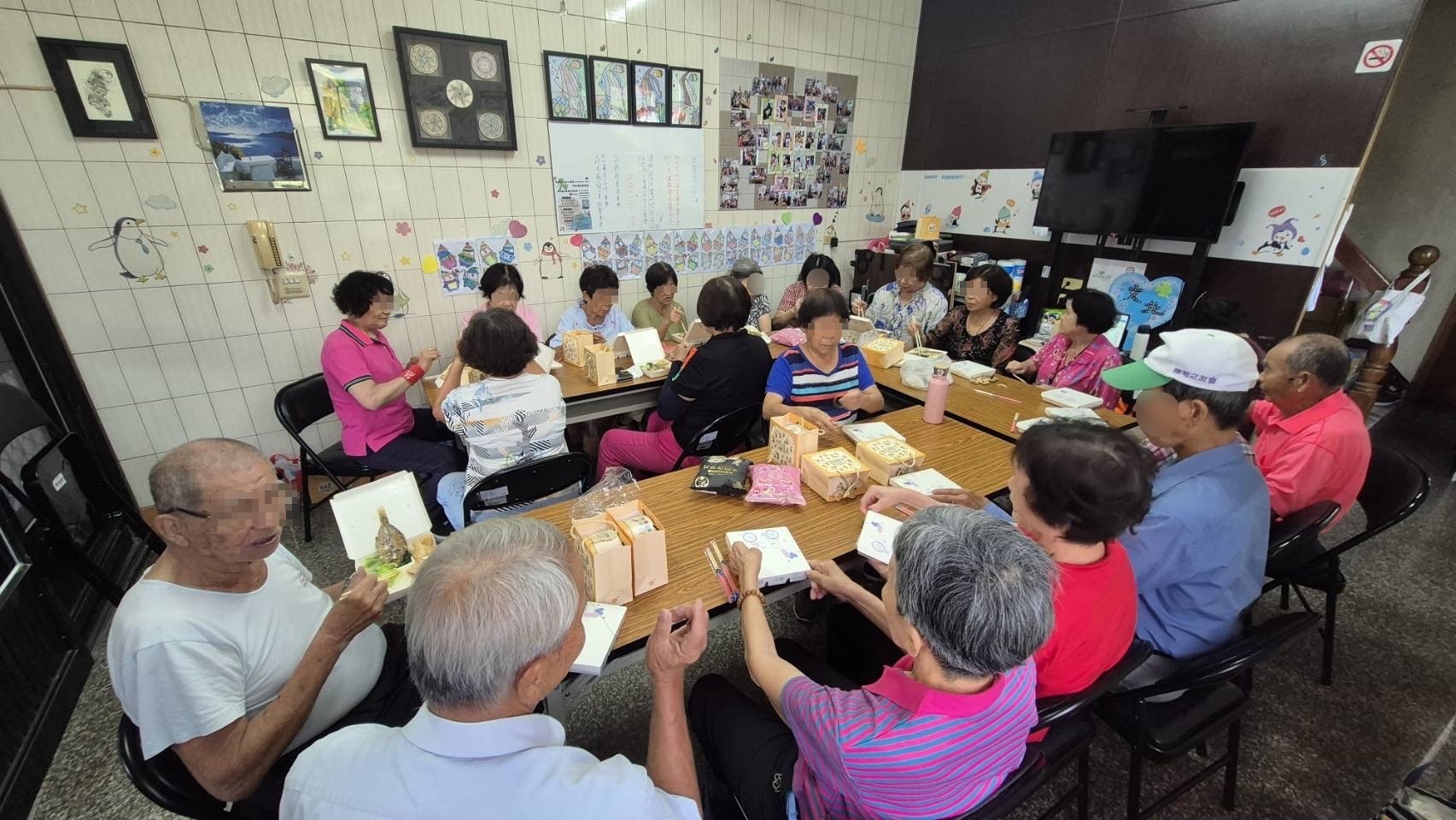高雄市佈建579處巷弄長照站   醫事C佔四成 助長者在地健康共老