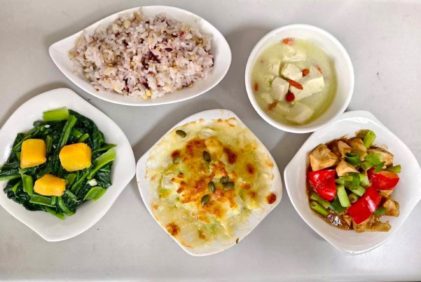 南市午餐各校發揮巧思打造素食特餐  不吃肉營養一樣到位...
