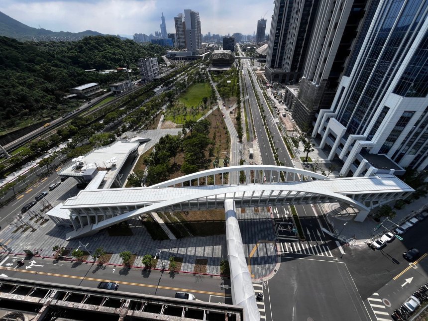 南港立體連通平台開放使用  周邊景點春節共遊更好行...