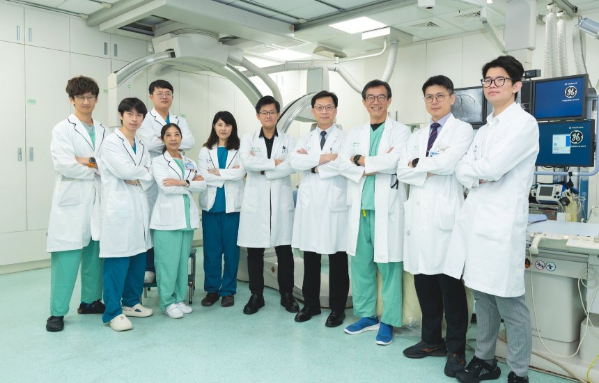 心臟血管「長石頭」頻胸痛  經複雜高風險心導管治療助脫...