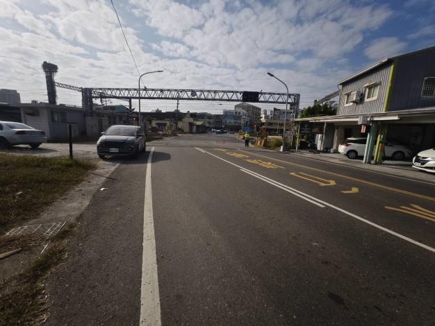 不再「卡」在平交道! 新營東山路交通瓶頸有望突破...
