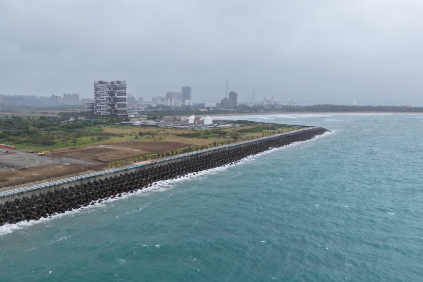 淡水金色水岸觀海長堤自行車道  力拚2026年7月底前完工...
