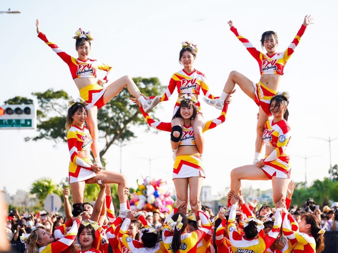 情人節放閃！高雄冬日遊樂園「閃光召集令」RGB色彩扮裝拿好禮