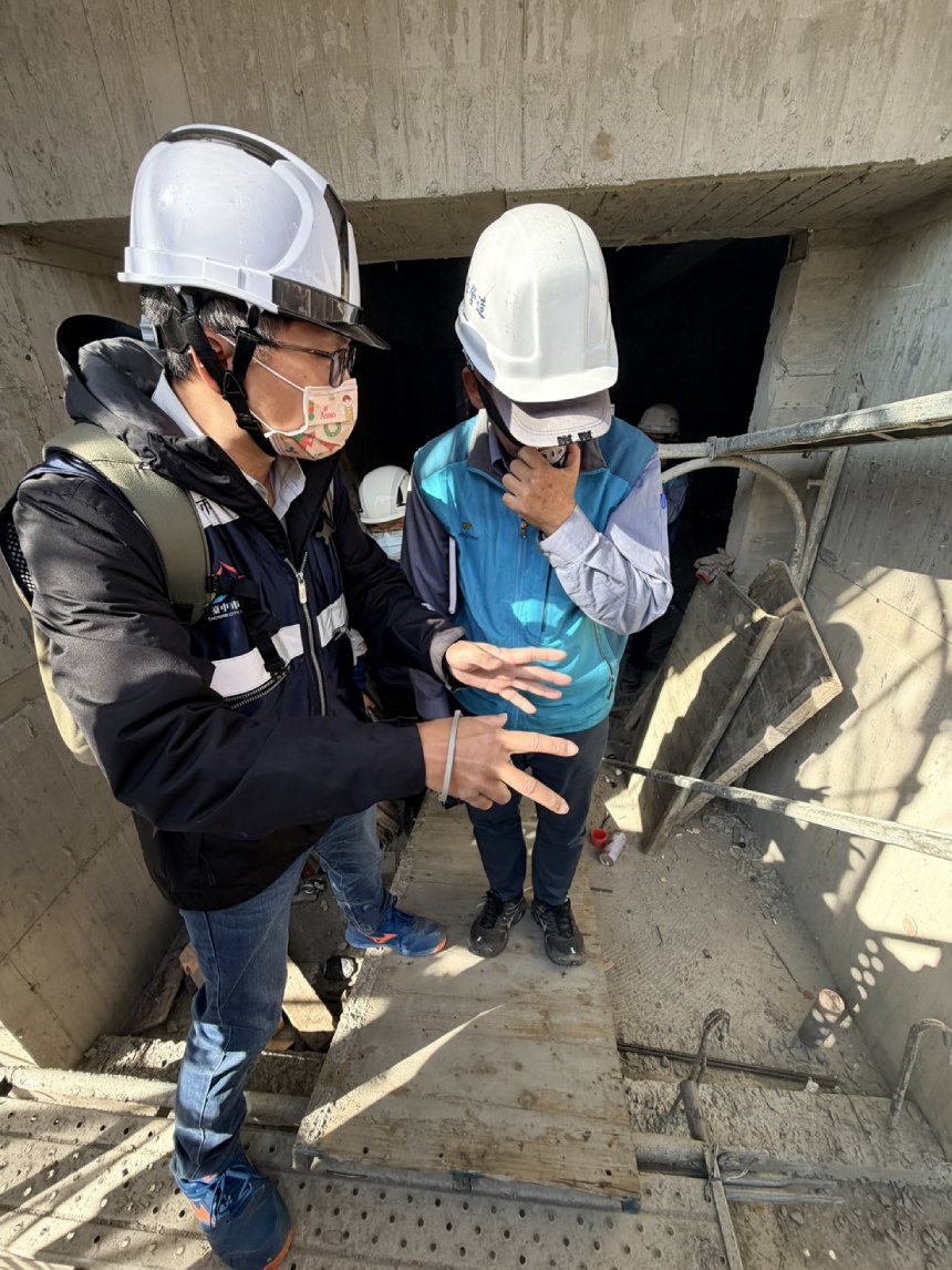 台中主動擴大工地安檢  市長暖心關照勞工安全...
