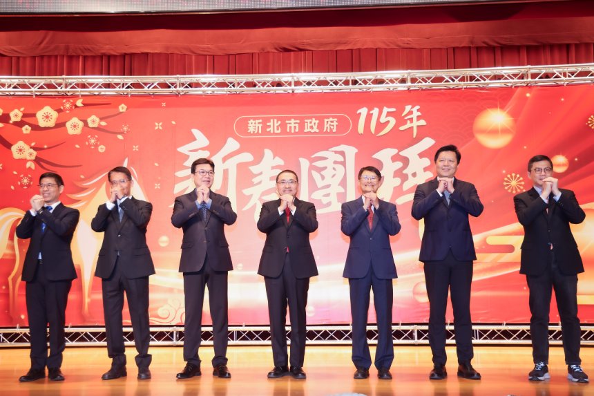 新春開工首日  侯友宜率市府團隊團拜...