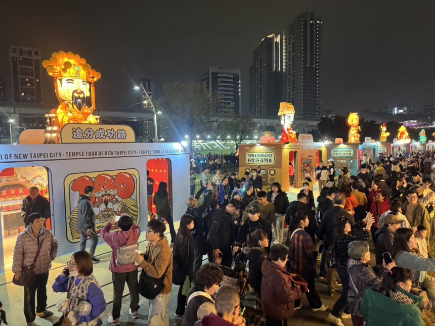 新北燈會祈福列車強勢回歸  600份文創品限量送...