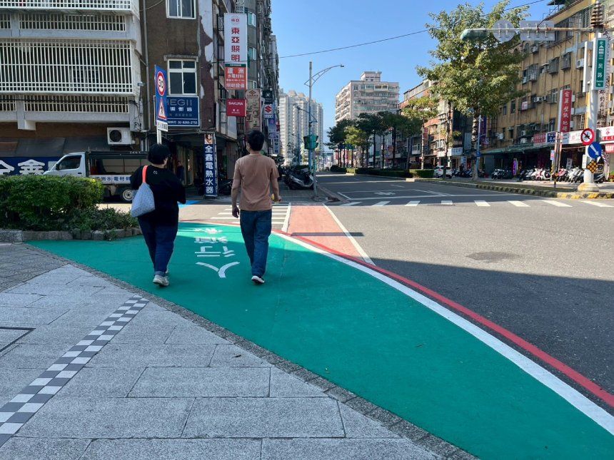 通學更安全  蘆洲空大、蘆洲國小周邊打造行人友善區...