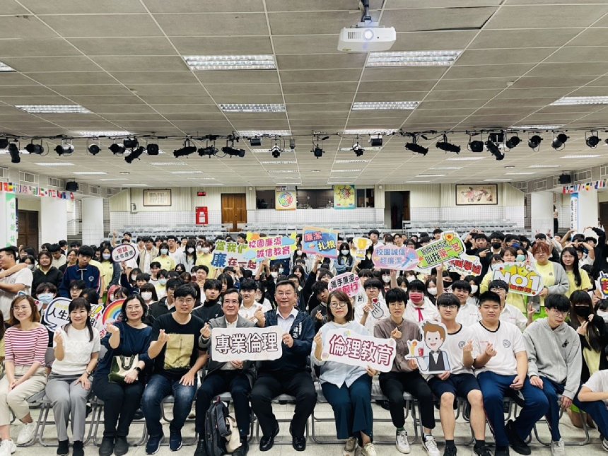 高市政風處推動在地高中職「專業倫理」通識課  打造未來觀光職人誠信DNA