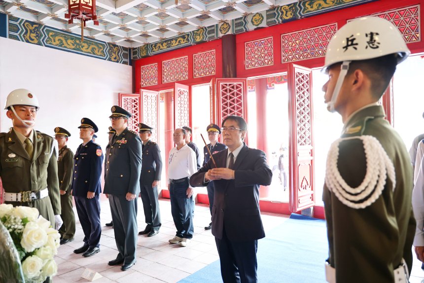 台南市春祭典禮  黃偉哲緬懷革命先烈暨將士英靈...