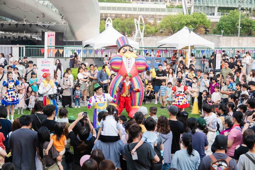 跟著大阪世博「艾拉」翻玩兒童節！台中兒童藝術節  吃喝...