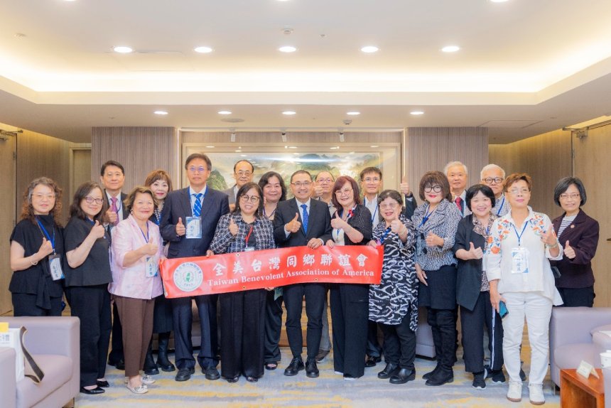 侯友宜接見全美台灣同鄉聯誼會  細數新北建設亮點...