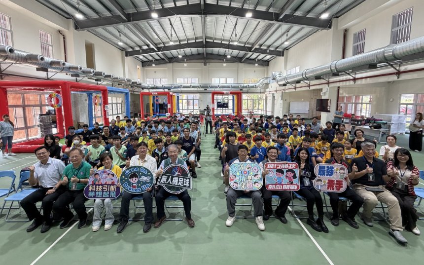 台南首辦無人機足球選拔賽  60隊180位學生齊聚AI創學中心...