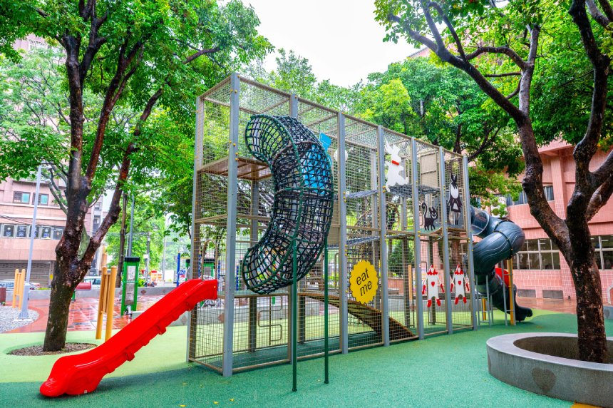 平鎮廣達公園共融遊戲場啟用  張善政：打造親子共享幸福...