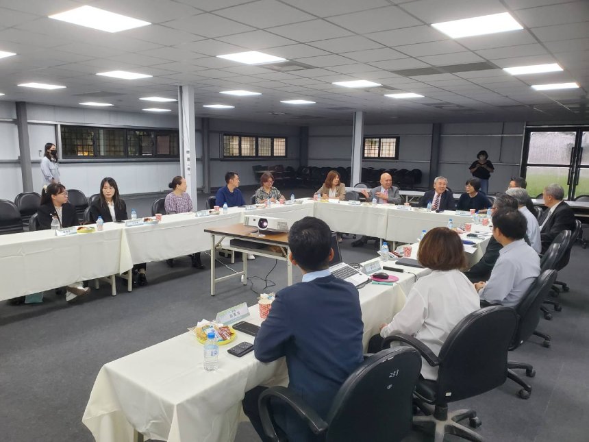 D-ONE迎合作方及基金會參訪  地標級百貨力拼全方位第一大