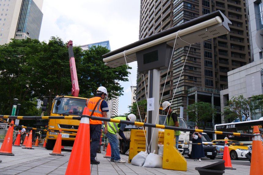 新北人行道自動化遮陽傘首辦防颱演練  建立維管SOP守護公...
