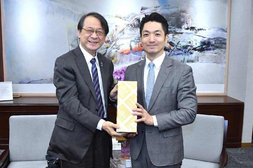 蔣萬安會晤日本前駐台代表泉裕泰  盼深化台日合作...