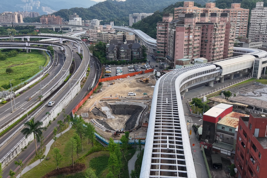 侯友宜視察新店J單元工程  強化轉乘便利優化安坑輕軌生活...