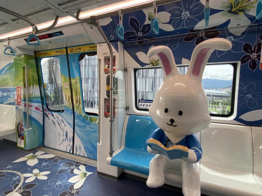 捷運三鶯線主題彩繪列車亮相  展現客家文化與新北美術館...
