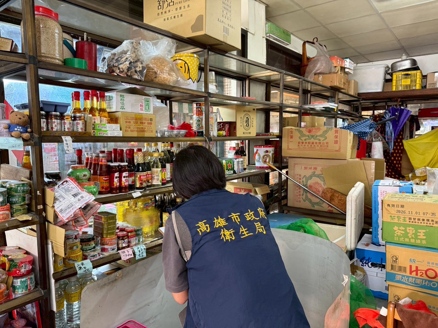 把關食用油安全  高市政府食安小組假日持續餐飲通路稽查