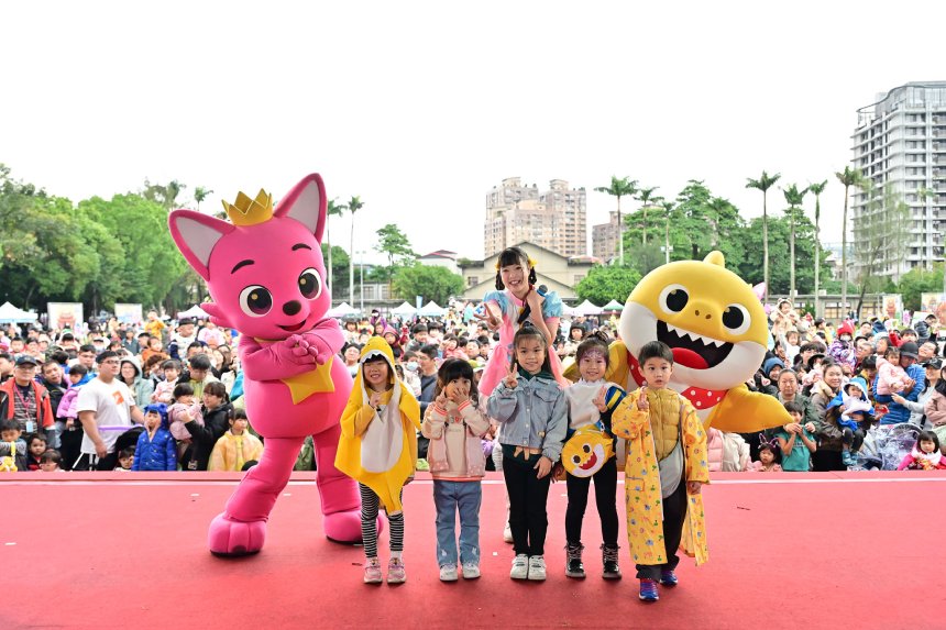 新北元旦盛典獲世界肯定  勇奪美國泰坦創新獎金獎...