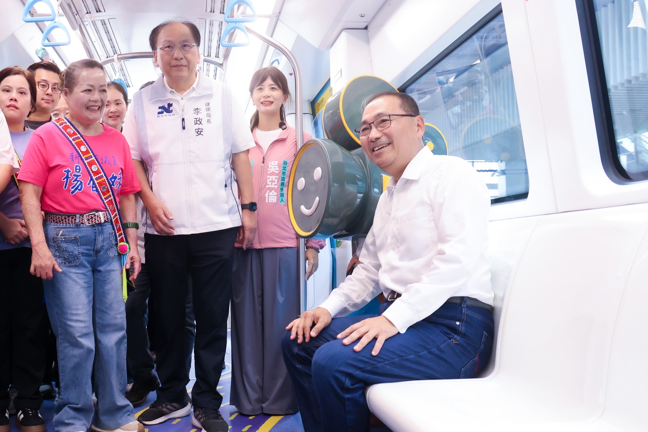 三鶯線運量突破75萬人次 侯友宜開箱原住民主題彩繪列車...