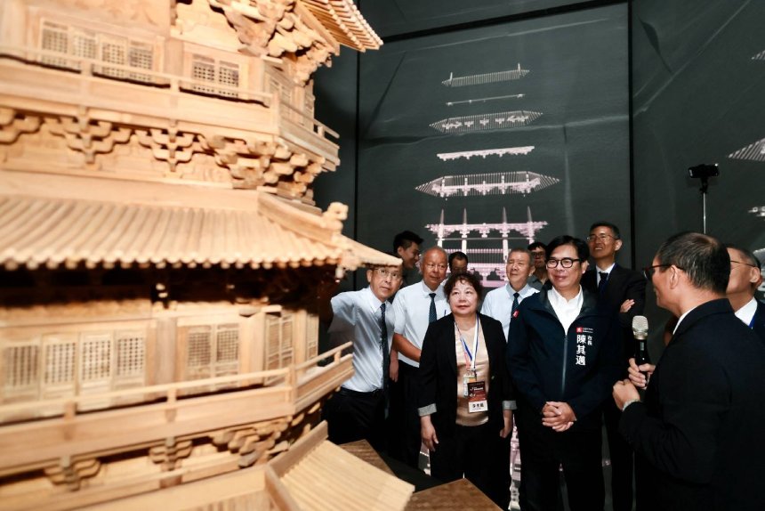 明心－沉浸式佛教文化藝術展覽開幕  陳其邁邀民眾感受科技與人文交融之美