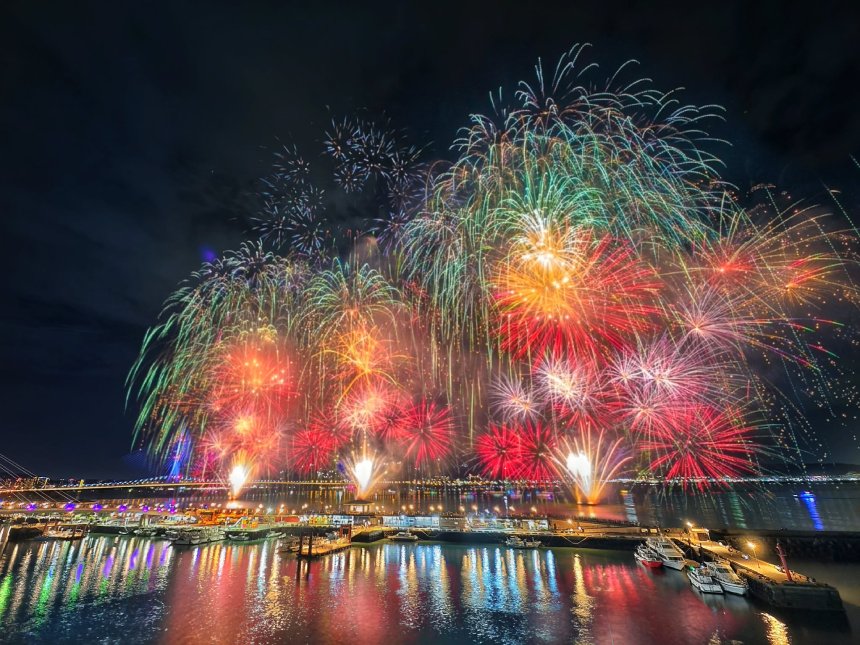 淡水漁港民歌・時光之夜  8月23日邀您漁人碼頭追煙花、聽...