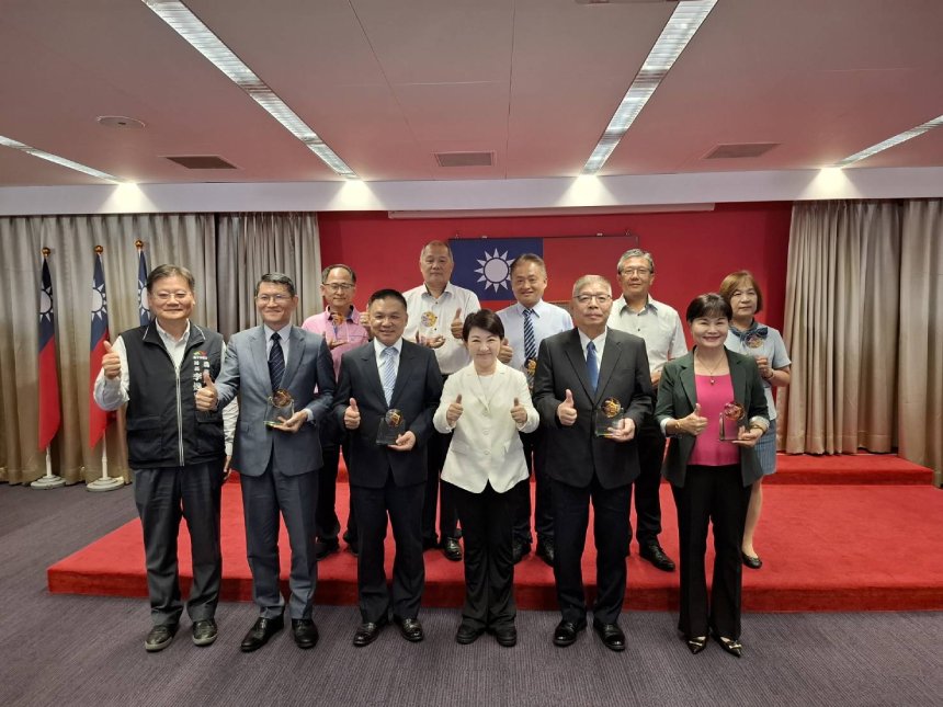 營運農保防詐守護基層  台中市9家農會紛獲農金獎殊榮
