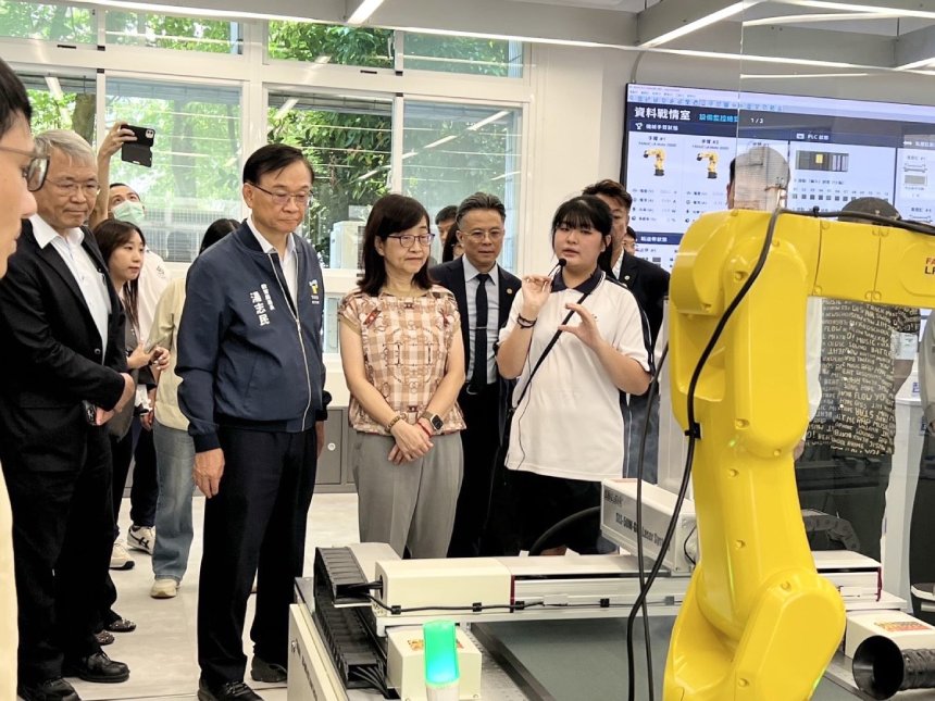 台北市技職教育邁向AI智慧新紀元  教育局投入2.7億元升級7...