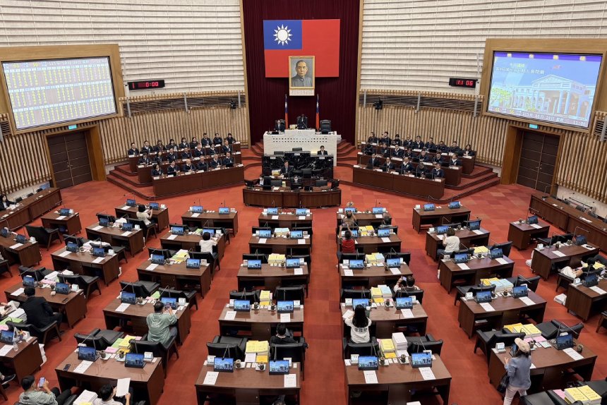 高雄市議會第4屆第8次定期大會閉幕  陳其邁感謝府會攜手六年共促城市轉型
